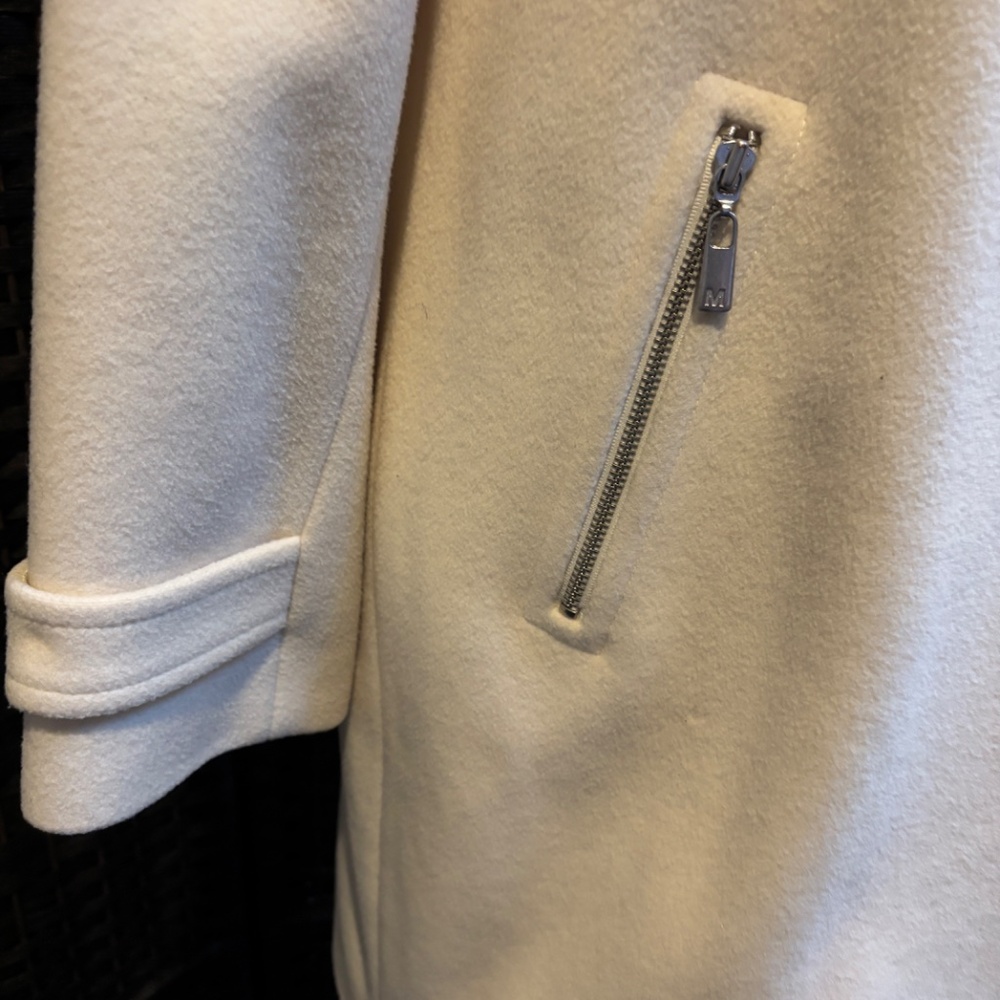 Michael Kors Women's Single-Breasted Wool Coat Size 6 - Picture 4 of 14